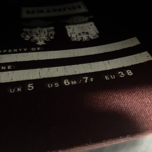 Hunter rain boots tall burgundy with green stripe and blue buckel. Sz 7 EU 38 - Picture 6 of 9